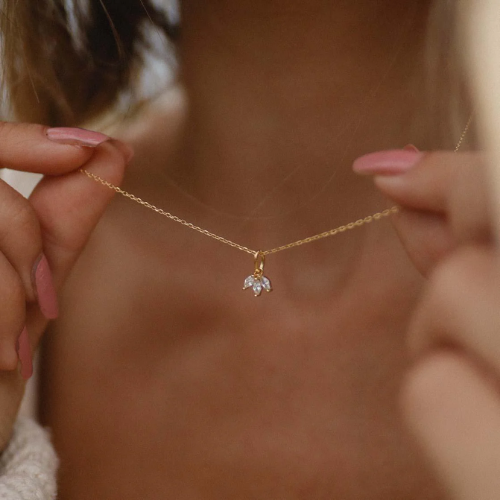 Clova Pendant Necklace