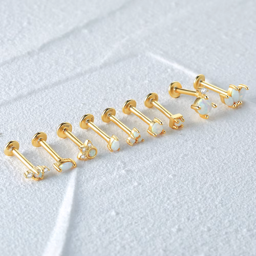 Clover stud loop