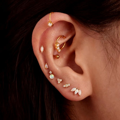 Clover stud loop
